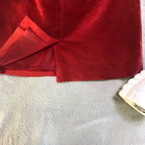 Express red suede mini skirt - Picture 5 of 5